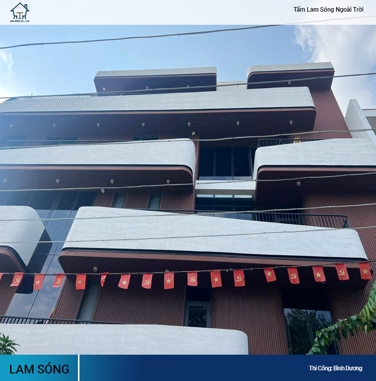 lam sóng nhựa ngoài trời