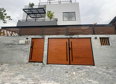 cửa cổng conwood