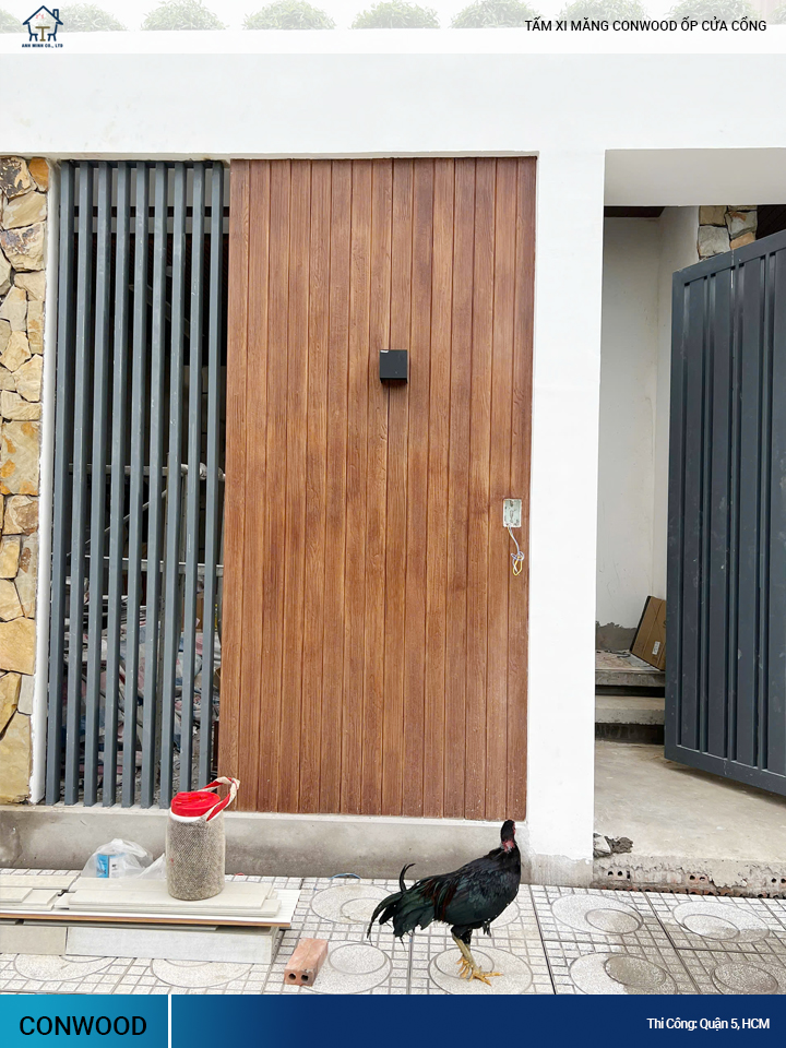 tấm conwood ốp cửa cổng