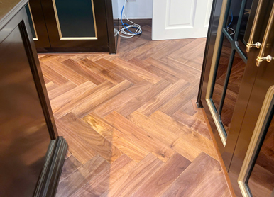 Sàn Gỗ Tự Nhiên Walnut